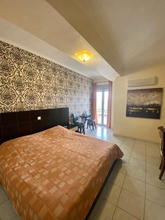Sozos Inn Hotel ボニッツァ エクステリア 写真